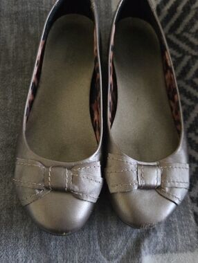 Clarks Metallic Bronze Bow Ballet Flats